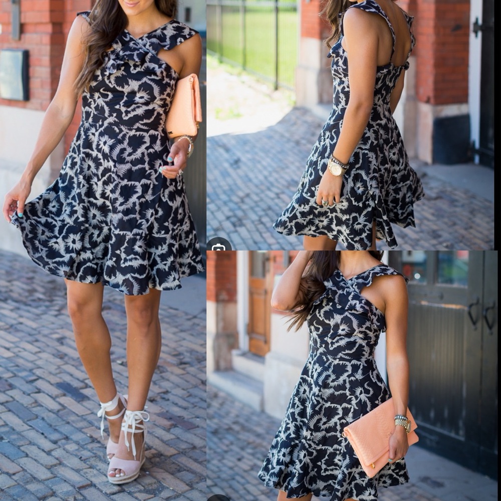 ⬇️Banana Republic Elegant Black and White Floral Ember Dress
